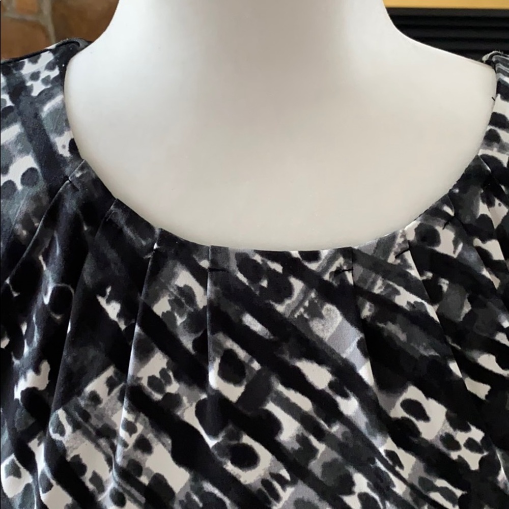 Blouse - Picture 2 of 4
